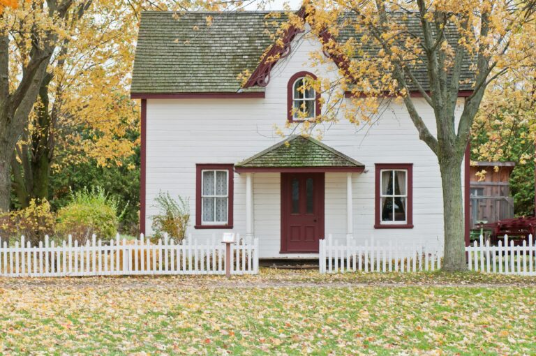 Tiny affordable housing canada