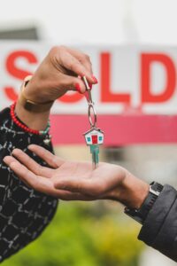 real estate selling key to a home